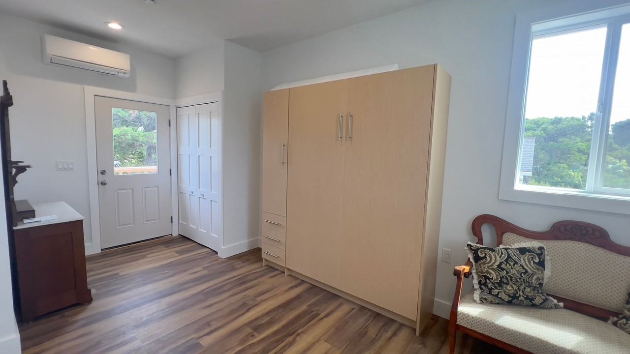 1707 N Franklin St - Photo 6 of 9