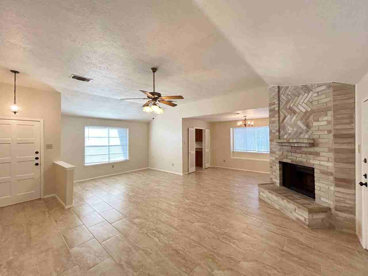 3122 Sedgeborough Dr - Photo 2 of 32