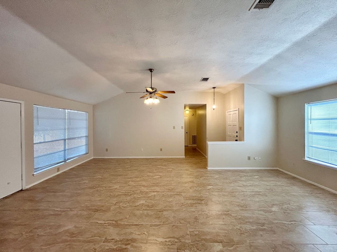 3122 Sedgeborough Dr - Photo 3 of 32