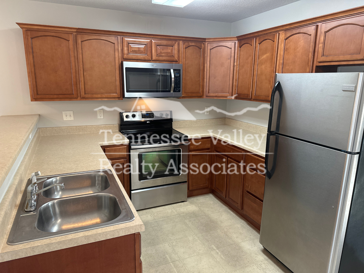 361 Franklin Mdws - Photo 3 of 22