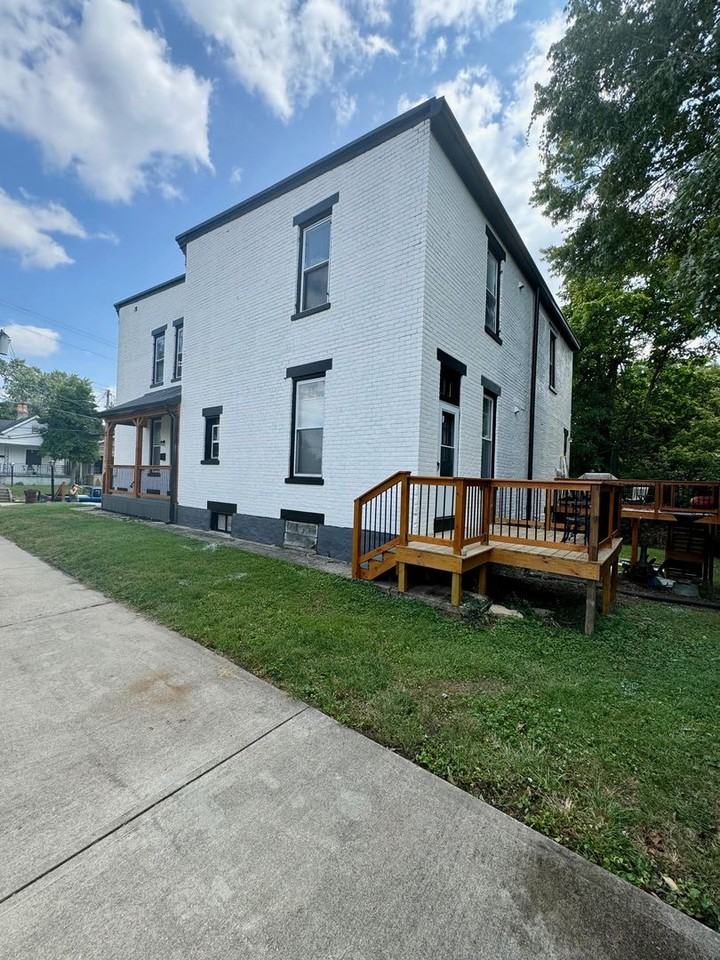 4309 Vermont Ave #2 - Photo 2 of 7