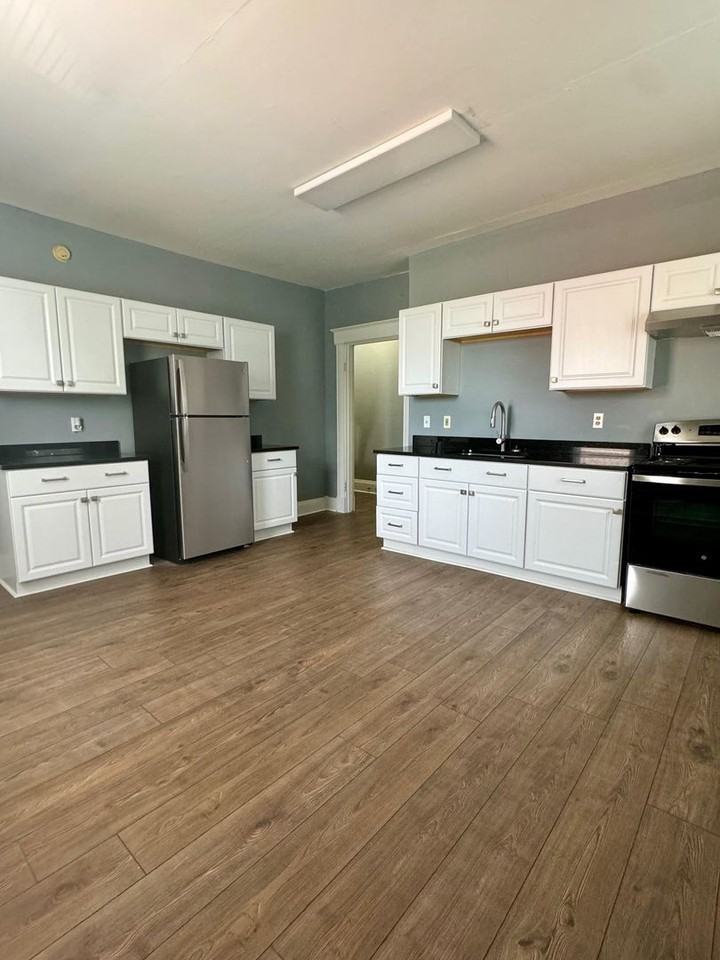 4309 Vermont Ave #2 - Photo 3 of 7