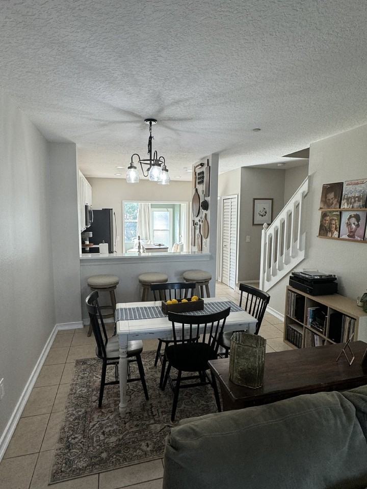 247 Countryside Key Blvd - Photo 7 of 34