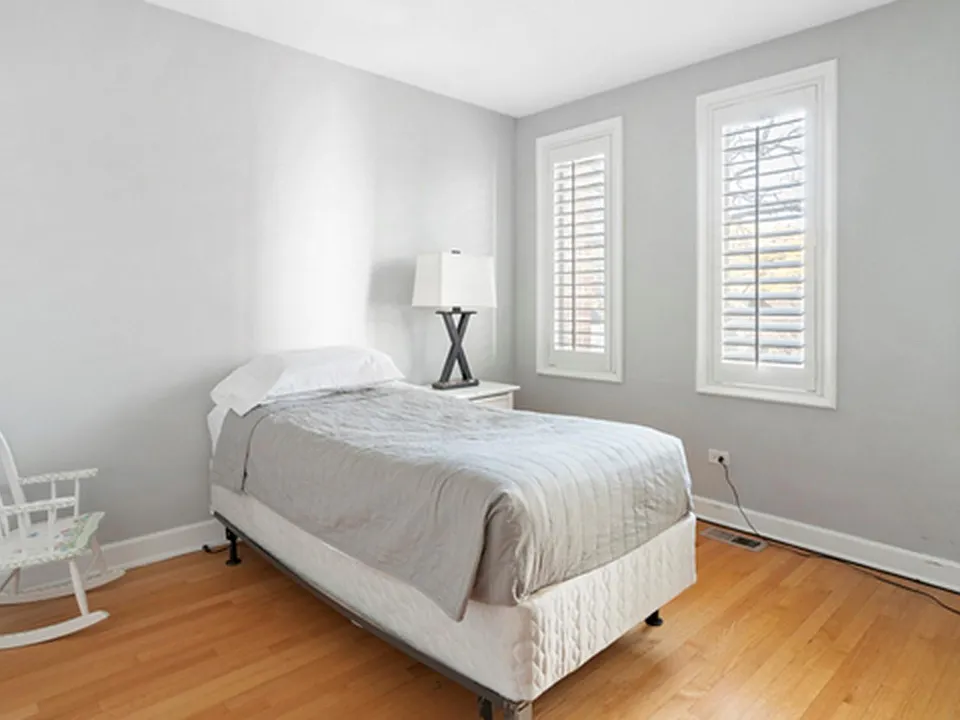 1610 N Larrabee St #1 - Photo 2 of 14