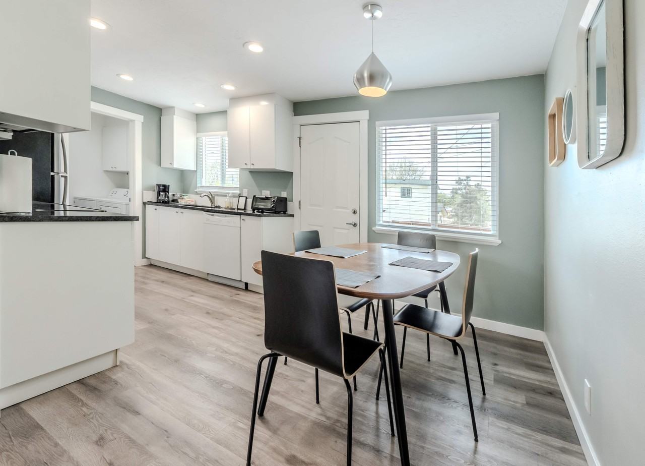 3597 W Alpine St - Photo 3 of 15