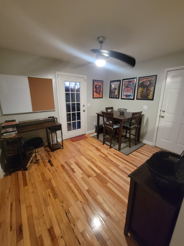 524 Rothwood Ave - Photo 6 of 10