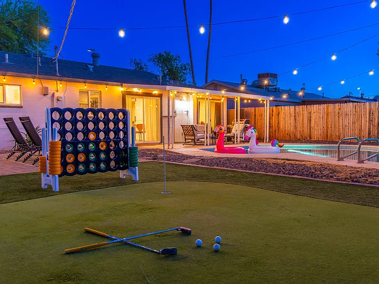 7414 E Moreland St - Photo 2 of 22