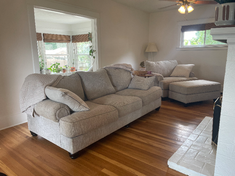 837 Reading Rd - Photo 2 of 20