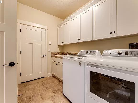 5109 Nw 138th St - Photo 3 of 20