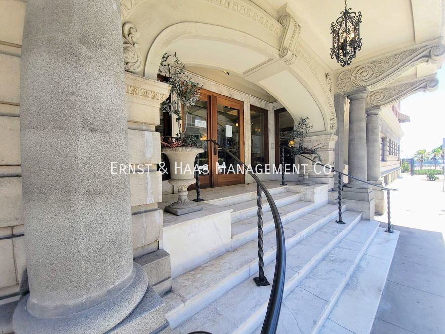 1030 E Ocean Blvd #204