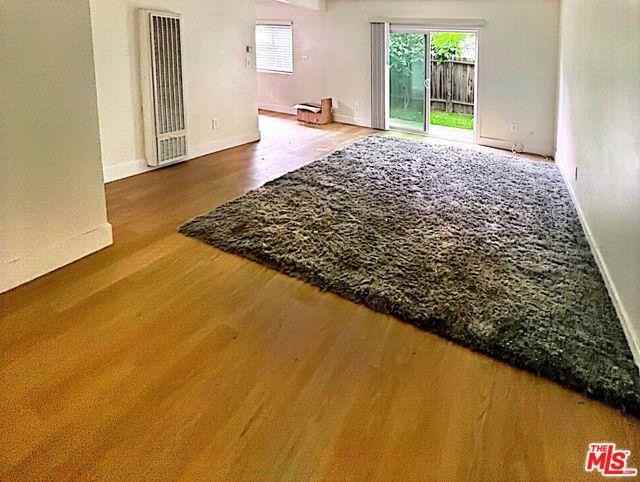 25100 Frampton Ave - Photo 3 of 7