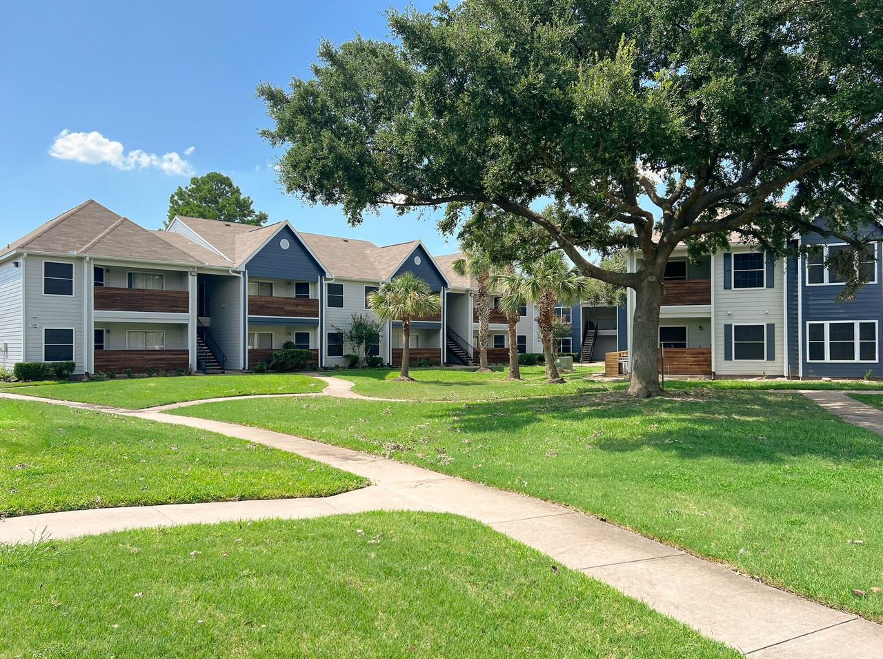 Stonecreek Apartments - Photo 2 of 14