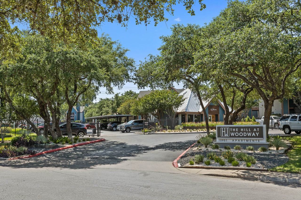 Hill at Woodway - Photo 6 of 42