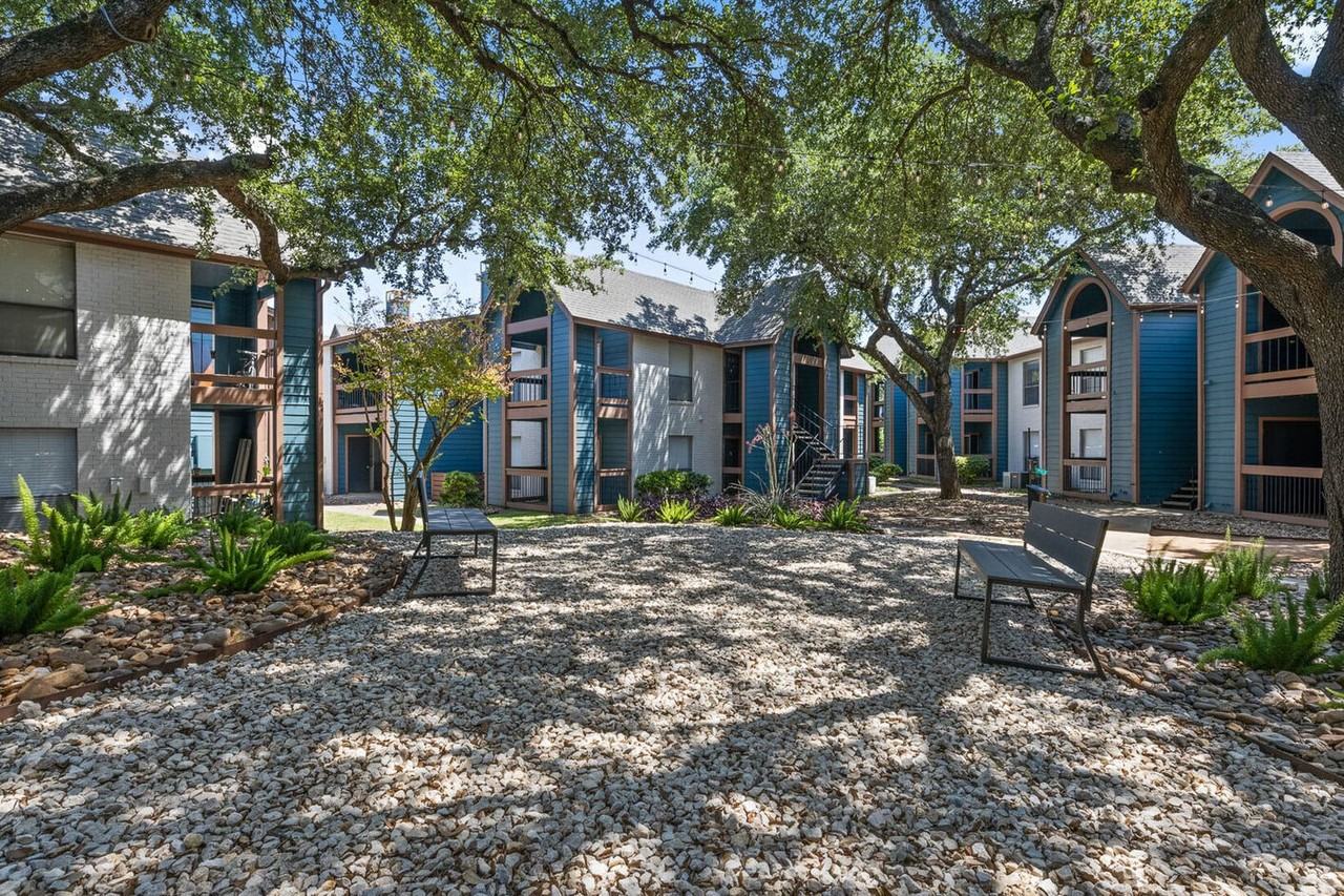 Hill at Woodway - Photo 7 of 42