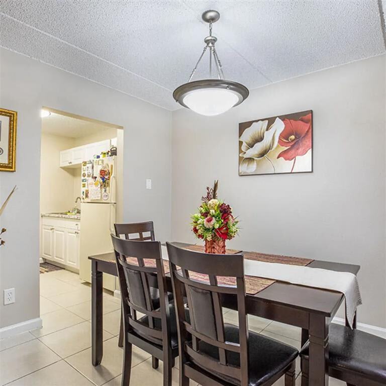 The Element at 464 - Photo 2 of 32