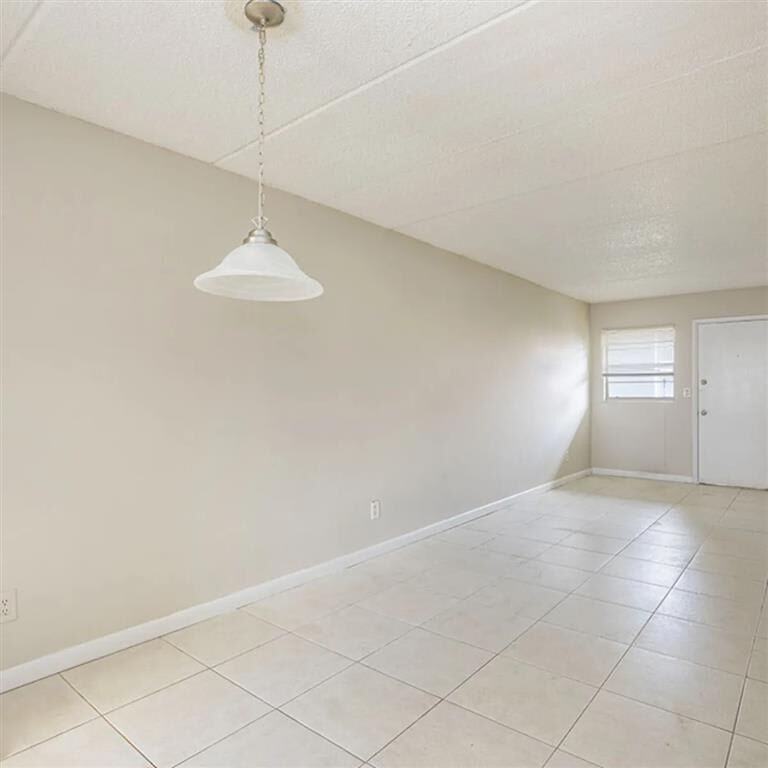 The Element at 464 - Photo 4 of 32