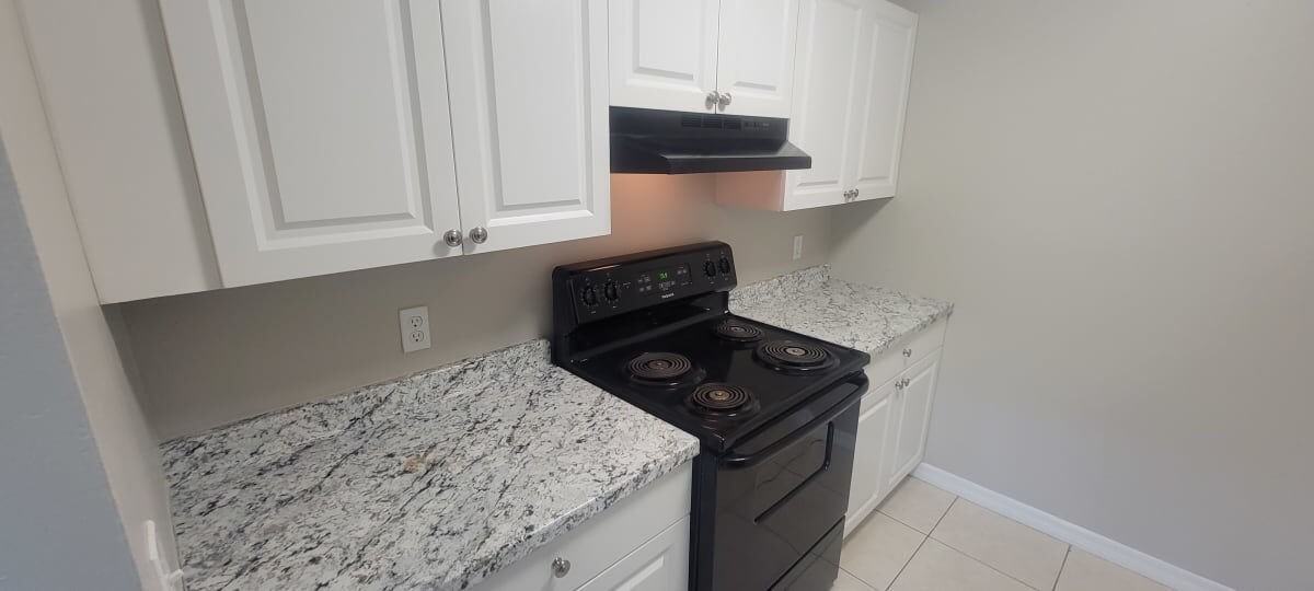 The Element at 464 - Photo 7 of 32