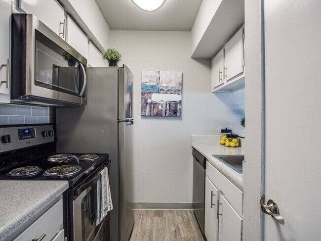 Ridley Apartments - Photo 3 of 20