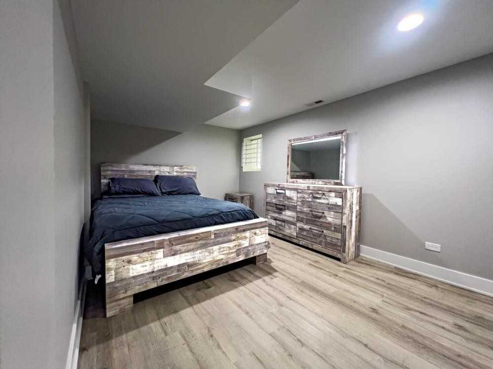 7801 S Union Ave - Photo 2 of 4