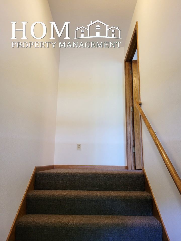 322 East Lafayette Street - Photo 3 of 13