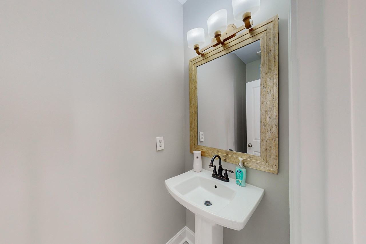 College St - Photo 2 of 15