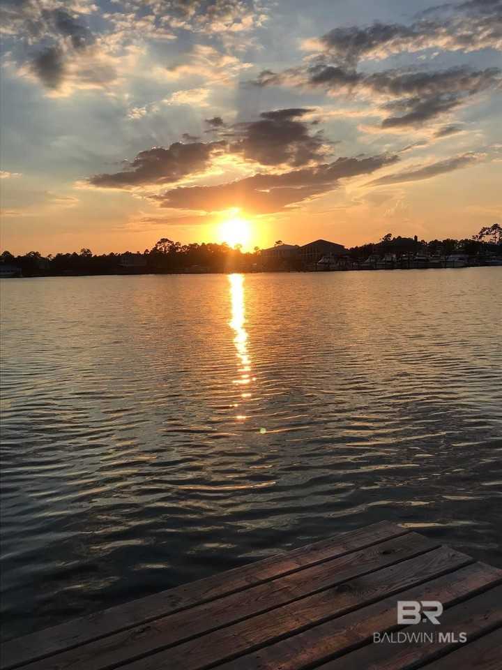 3376 Washington Ave - Photo 2 of 23