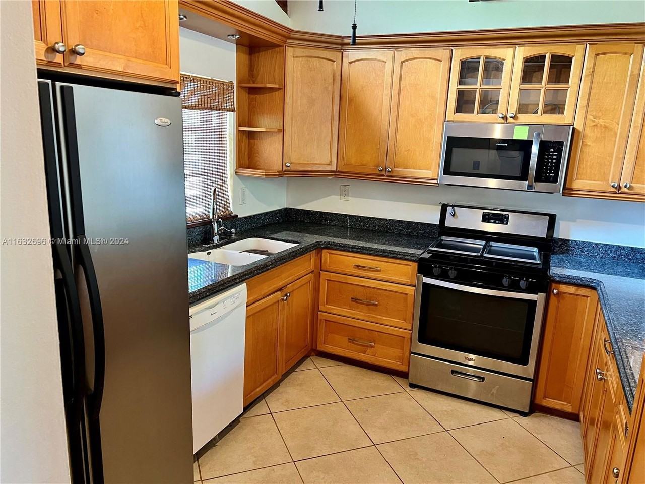 11372 Sw 112th Circle Ln S - Photo 3 of 8