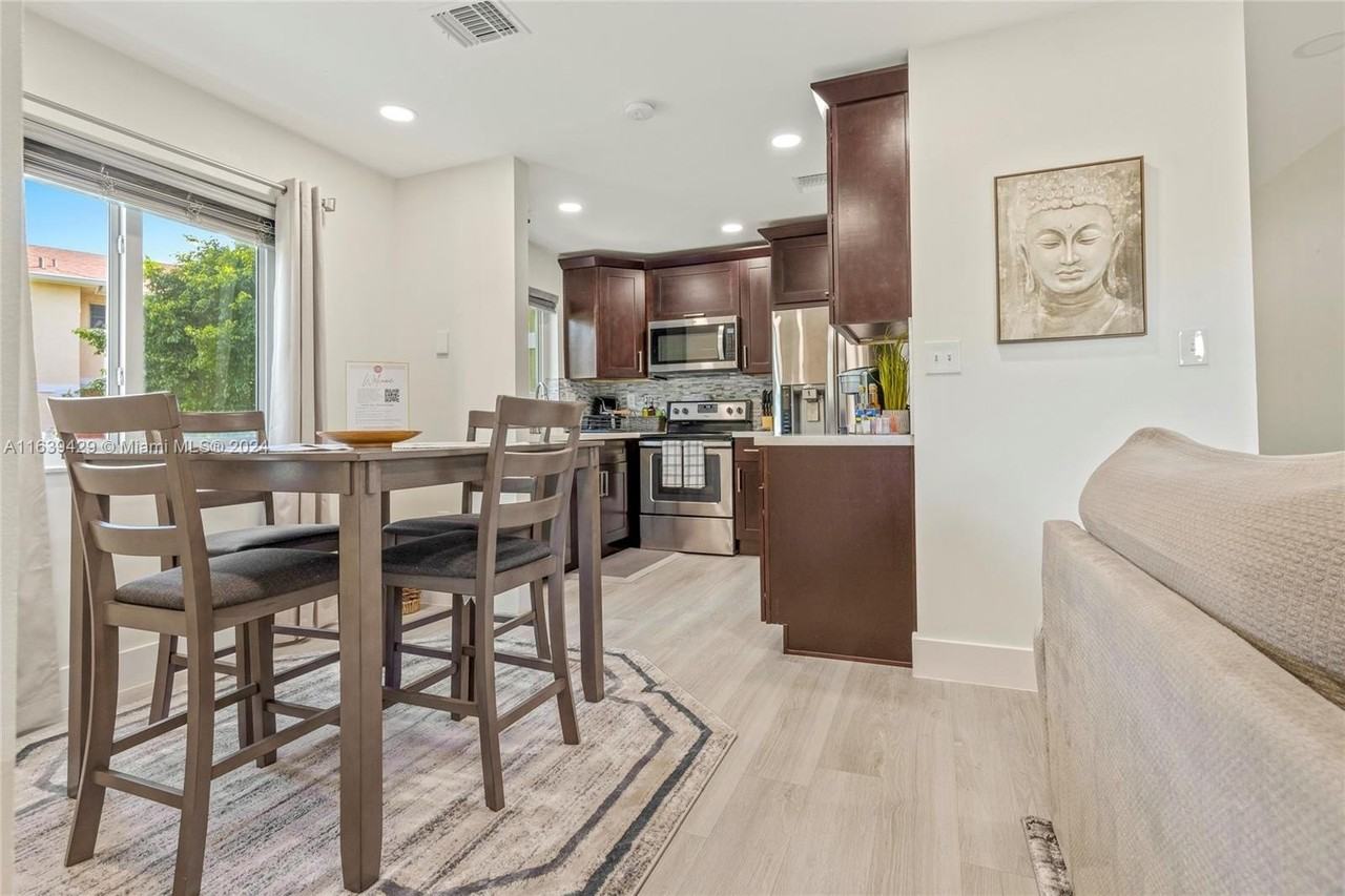 18606 Sw 100th Ave #18606 - Photo 6 of 29