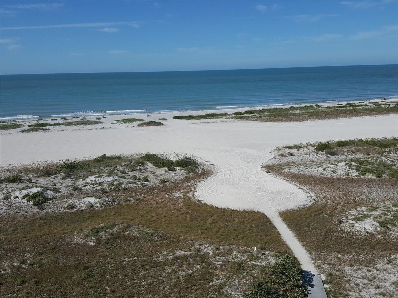 1290 Gulf Blvd #505 - Photo 2 of 37