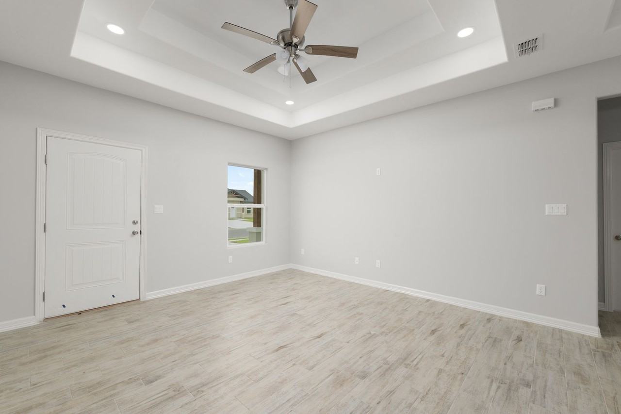 1510 Unity Dr - Photo 2 of 22