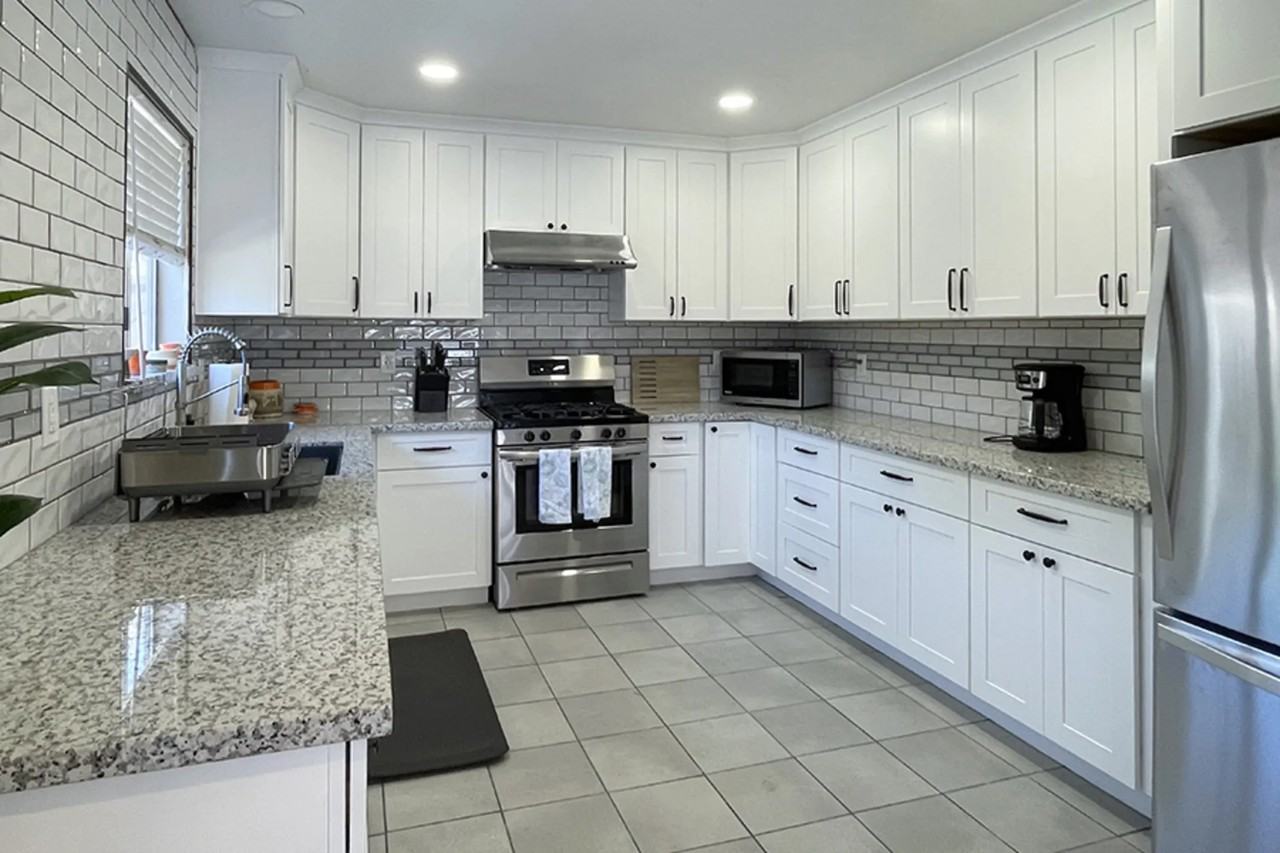 3625 50th St - Photo 2 of 10