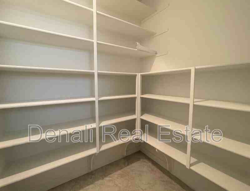 21046 E Mayberry Rd - Photo 5 of 32