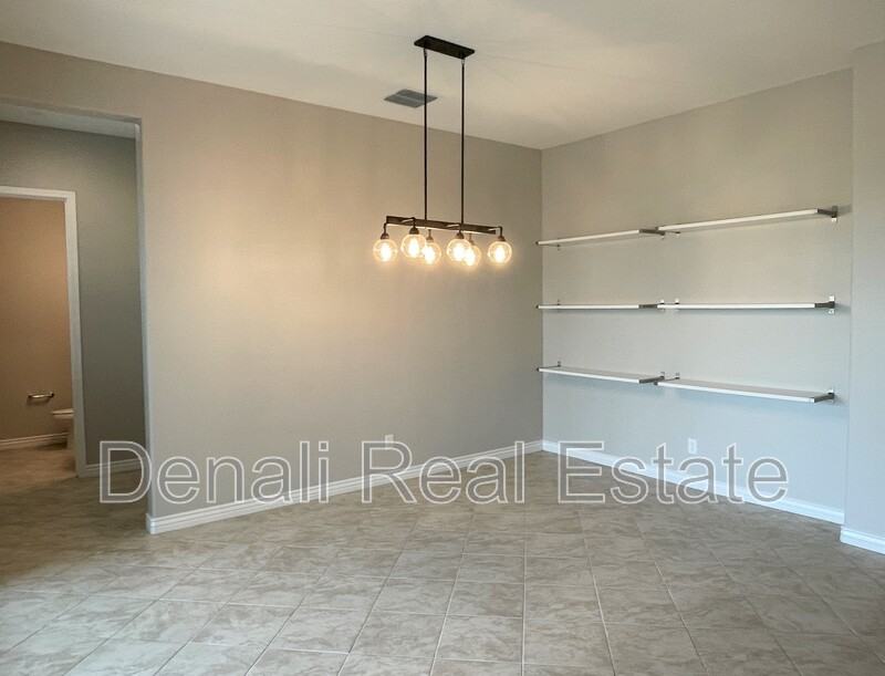 21046 E Mayberry Rd - Photo 6 of 32