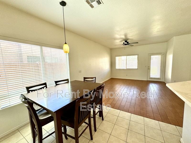 44038 W Granite Dr - Photo 5 of 17