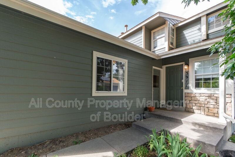 3917 Paseo Del Prado - Photo 3 of 19