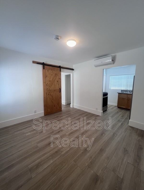 1420 Isabel St - Photo 3 of 12