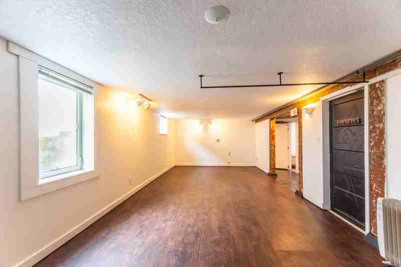 107 Ne 74th Ave - Photo 2 of 15