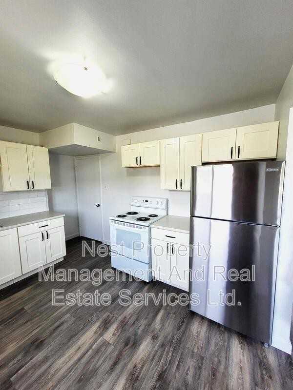 26 Wedeene St #1 - Photo 2 of 15