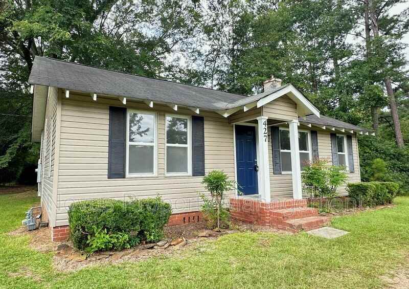 427 Adamson Ave - Photo 2 of 20