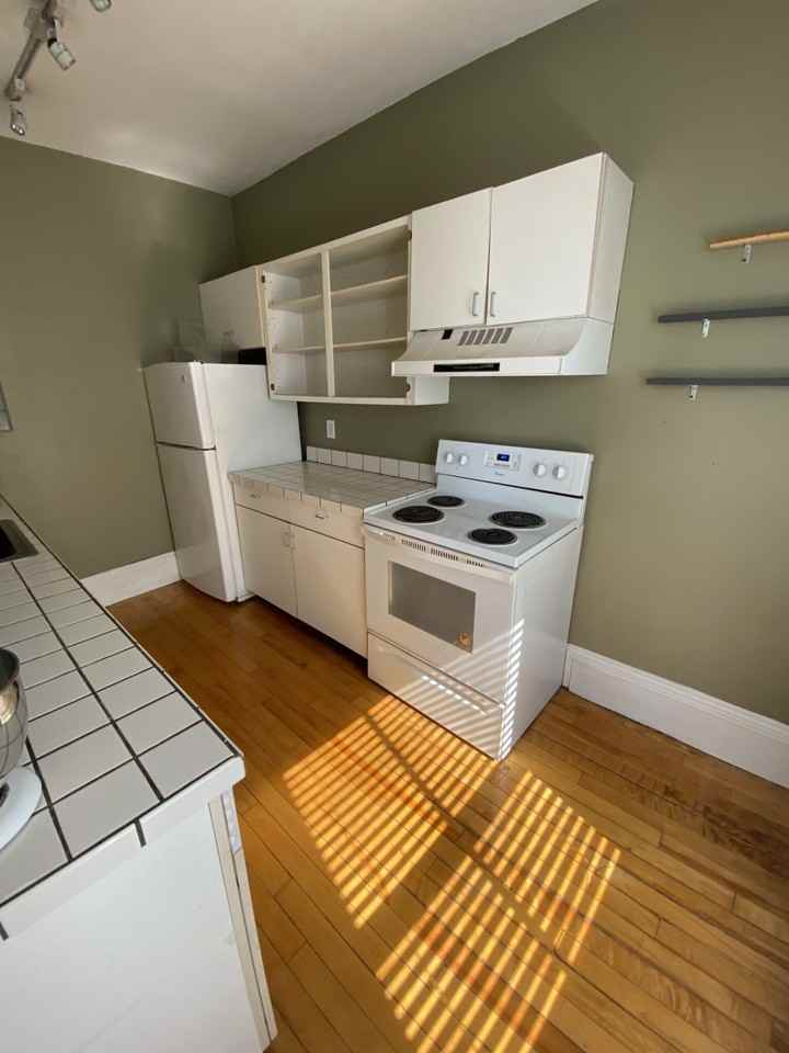 600 Massachusetts Ave #3 - Photo 2 of 12