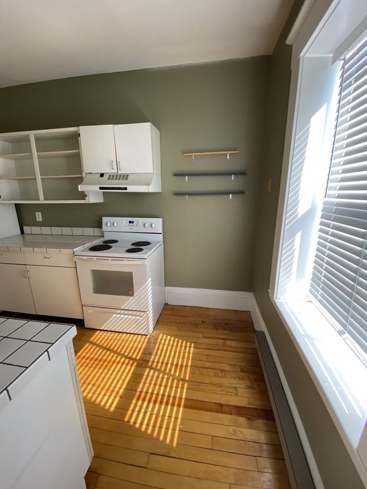 600 Massachusetts Ave #3 - Photo 3 of 12