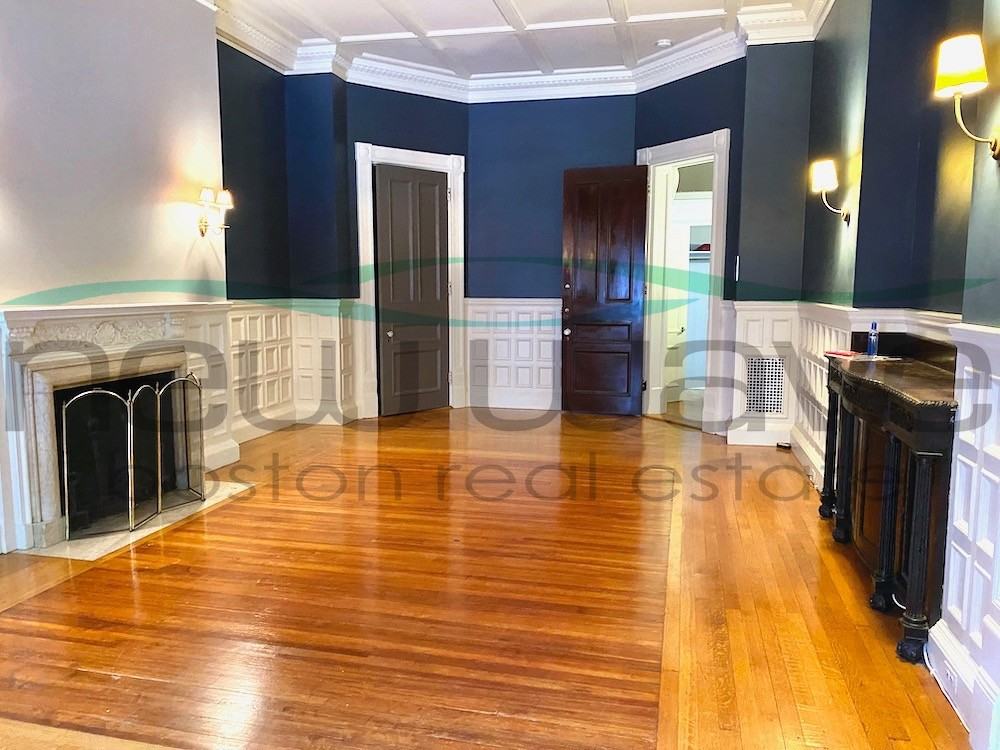 119 Commonwealth Ave #4 - Photo 5 of 9