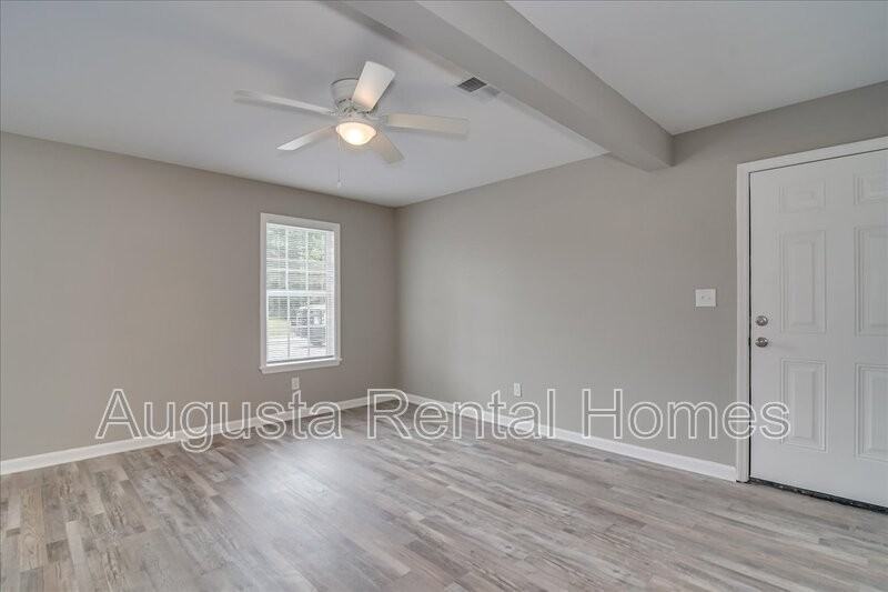 164 Conifer Dr - Photo 4 of 24