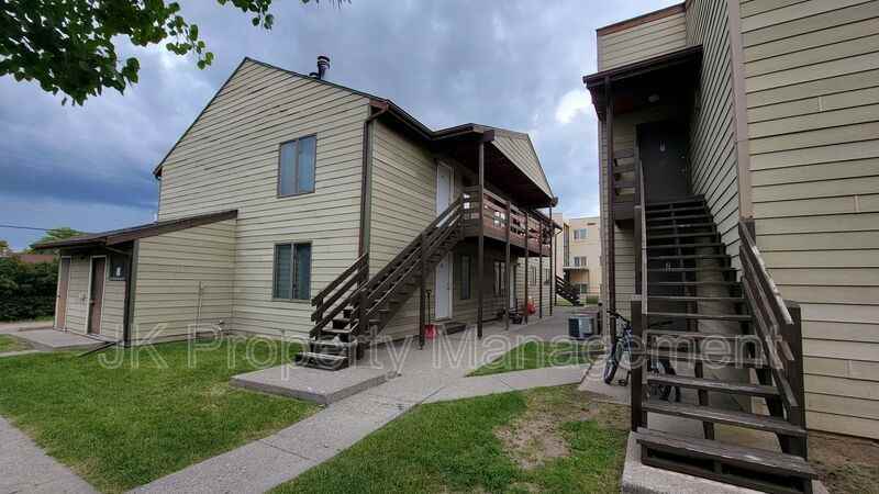 3516 11th Ave S #10 - Photo 2 of 12