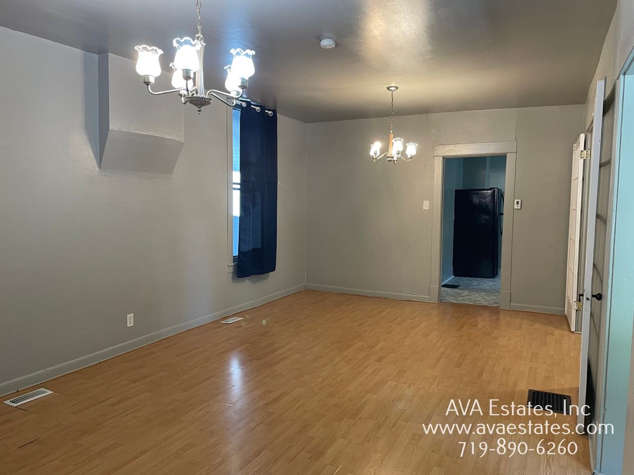 2314 N Grand Ave - Photo 2 of 13