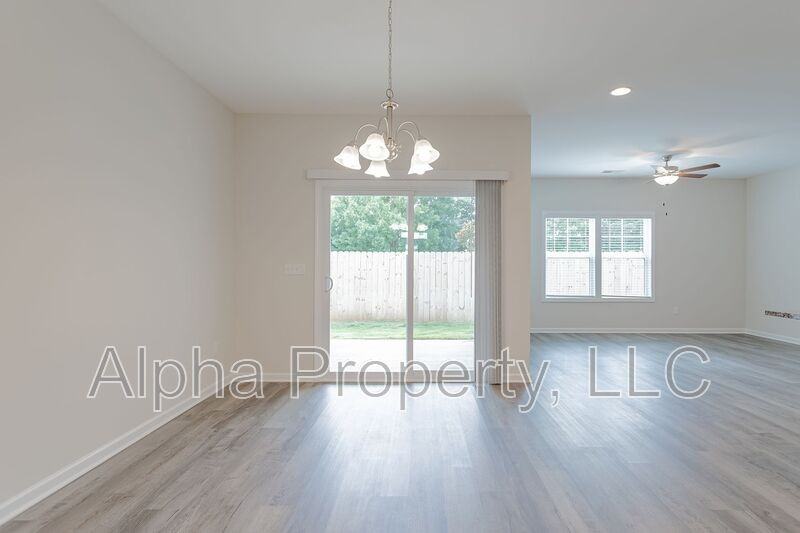 8 Sabine Leaf Ct - Photo 6 of 23