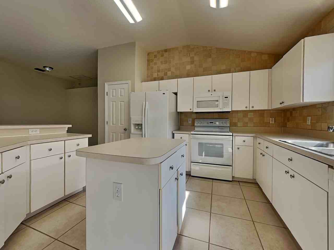 19216 Garden Quilt Cir - Photo 3 of 16