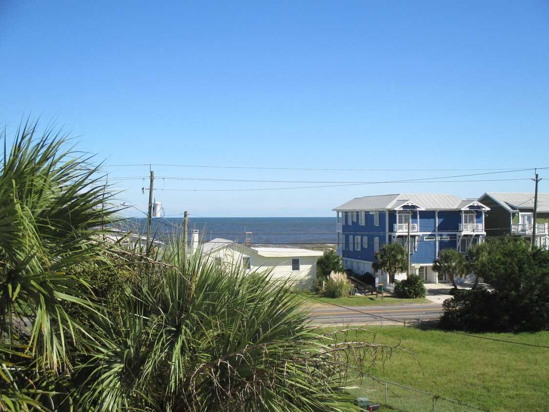 106 Ocean View Ave #A - Photo 5 of 18