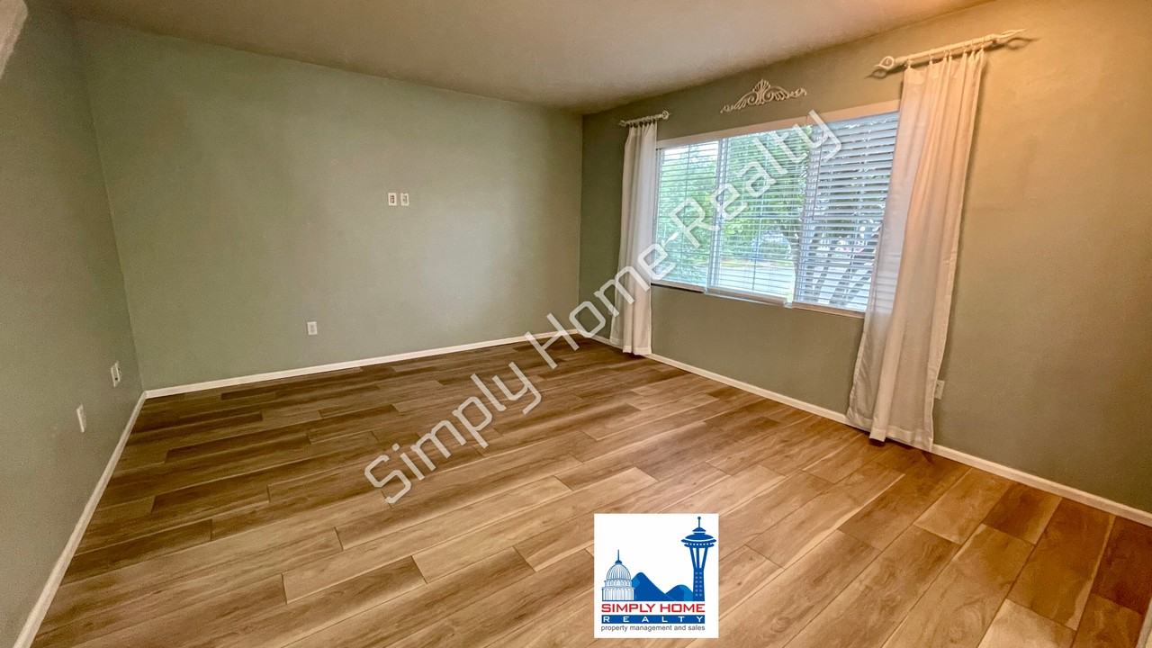 6636 Oklahoma St Se - Photo 6 of 32