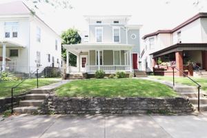 featured image of 52 S 18th St